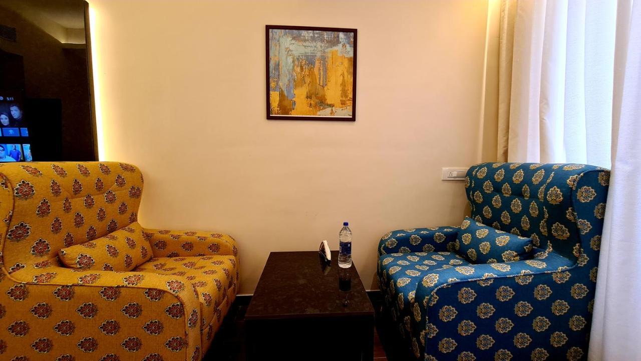 Galaxy Club & Hotel Bijapur  Exterior photo