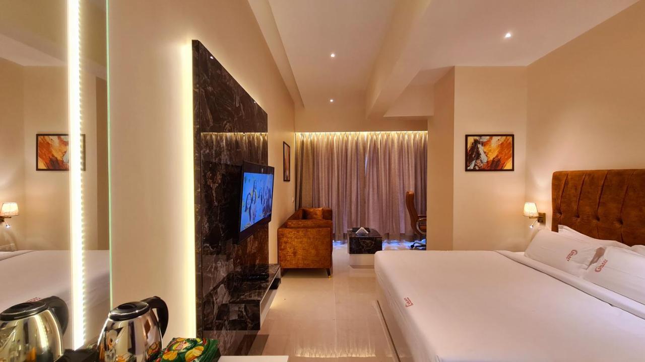 Galaxy Club & Hotel Bijapur  Exterior photo