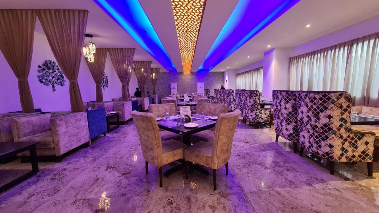 Galaxy Club & Hotel Bijapur  Exterior photo