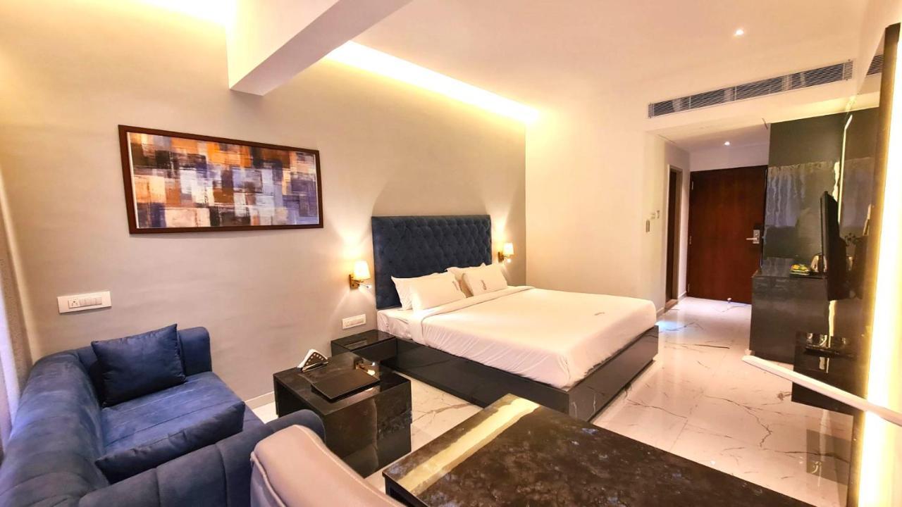 Galaxy Club & Hotel Bijapur  Exterior photo